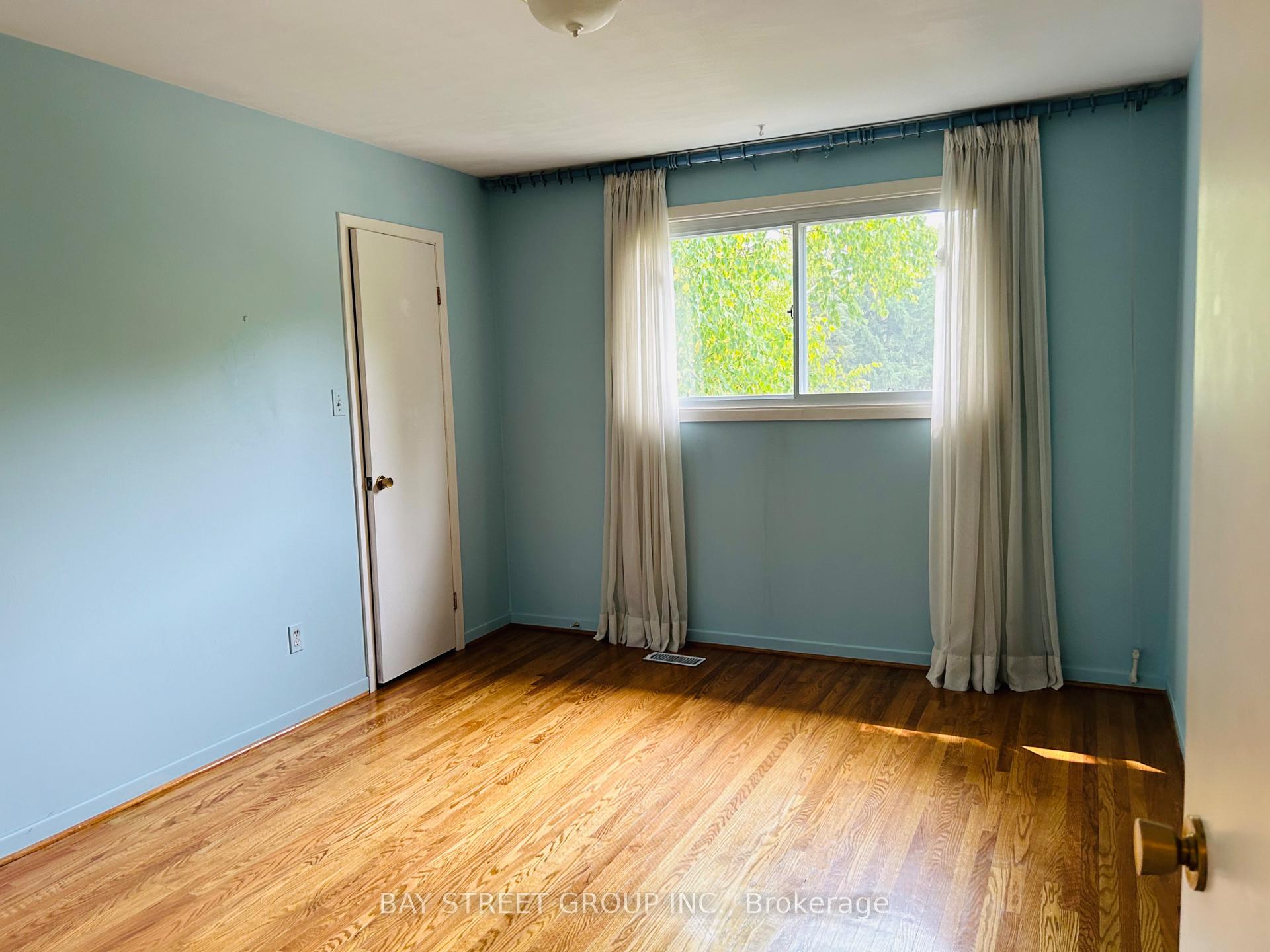 Photo 13 of 27 Jeremy Drive, Markham, Unionville — HOMEH