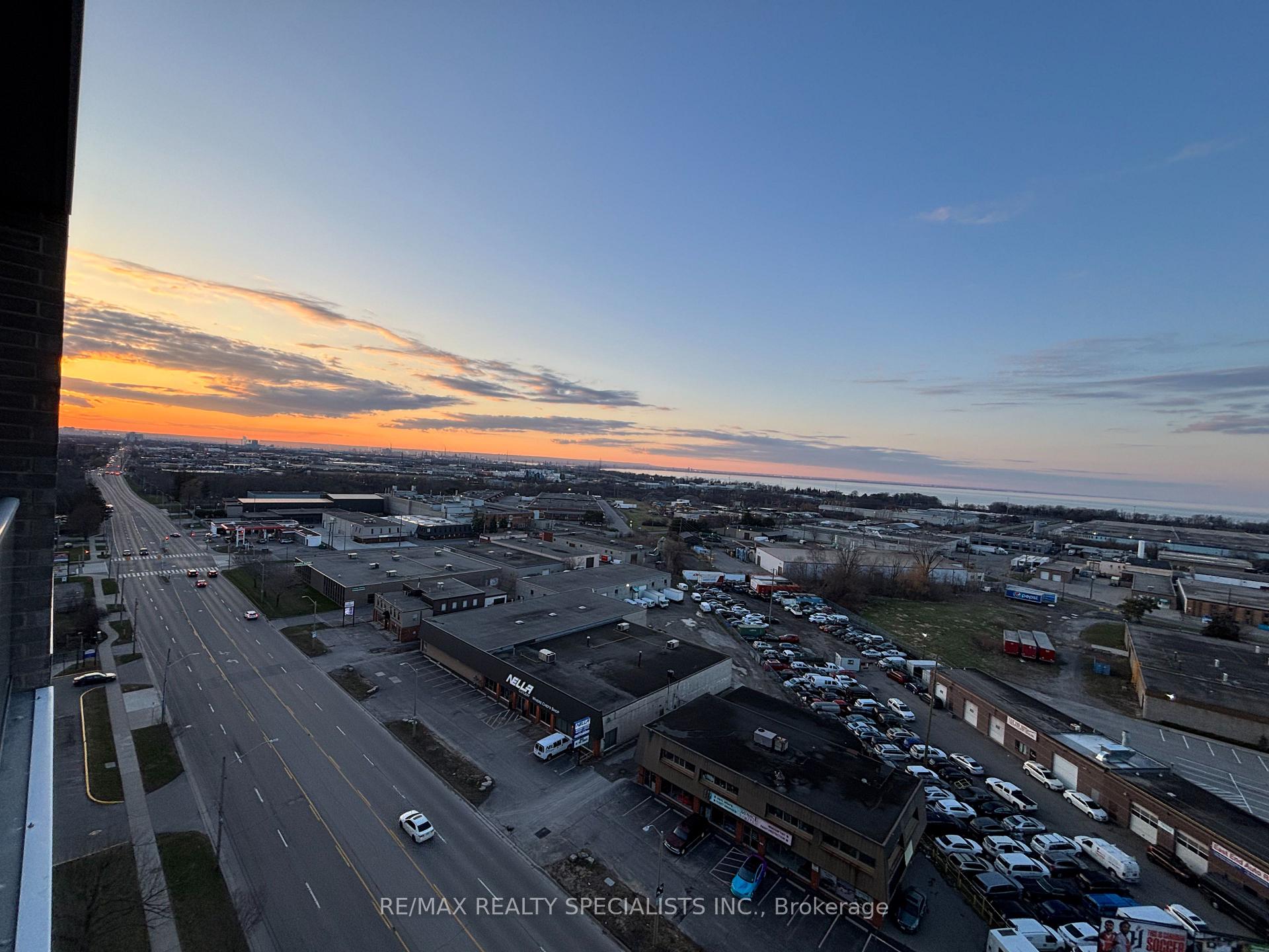 Photo 1 of Unit 1210, 2782 Barton Street E, Hamilton, Riverdale — HOMEH