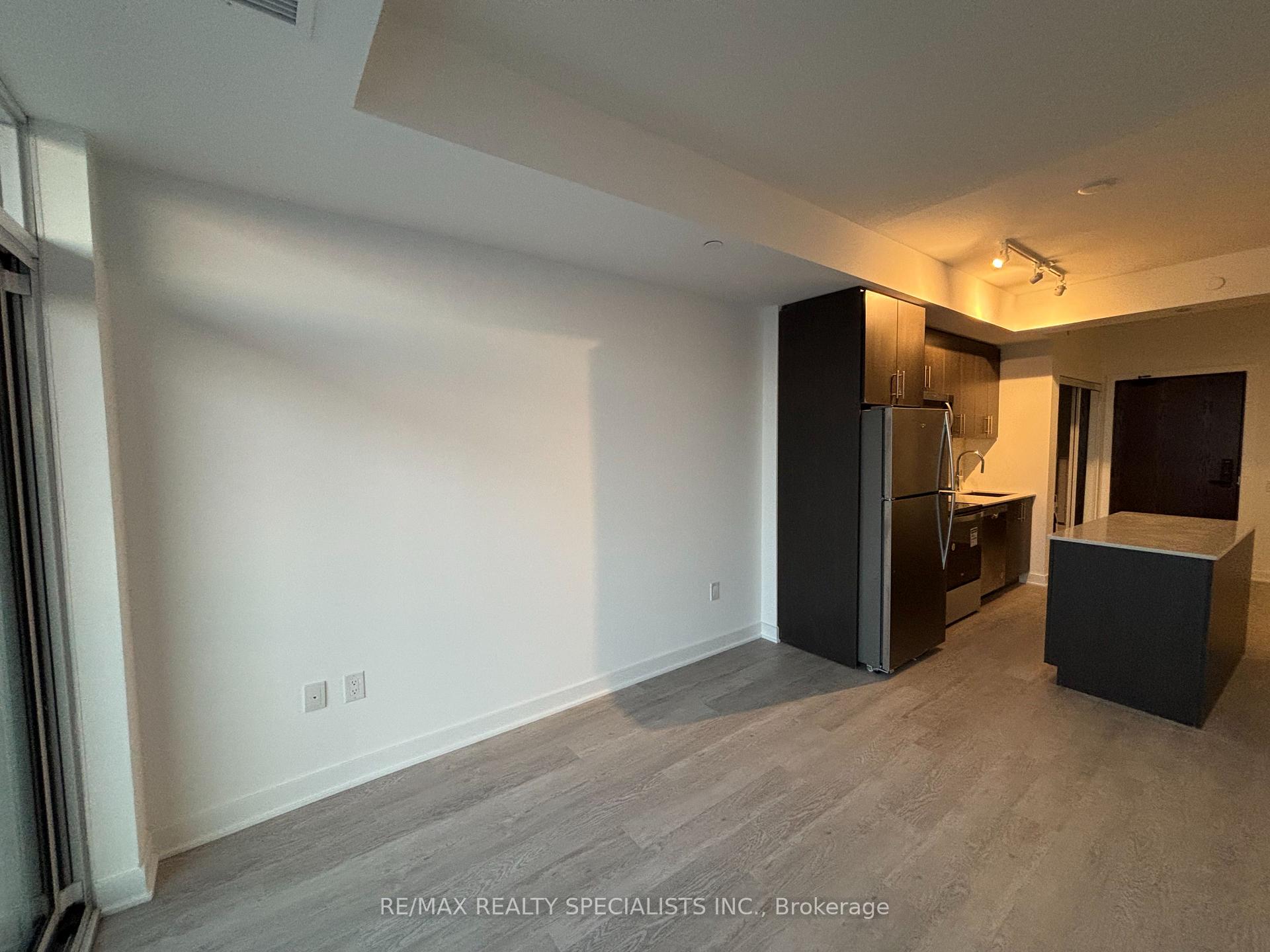 Photo 3 of Unit 1210, 2782 Barton Street E, Hamilton, Riverdale — HOMEH