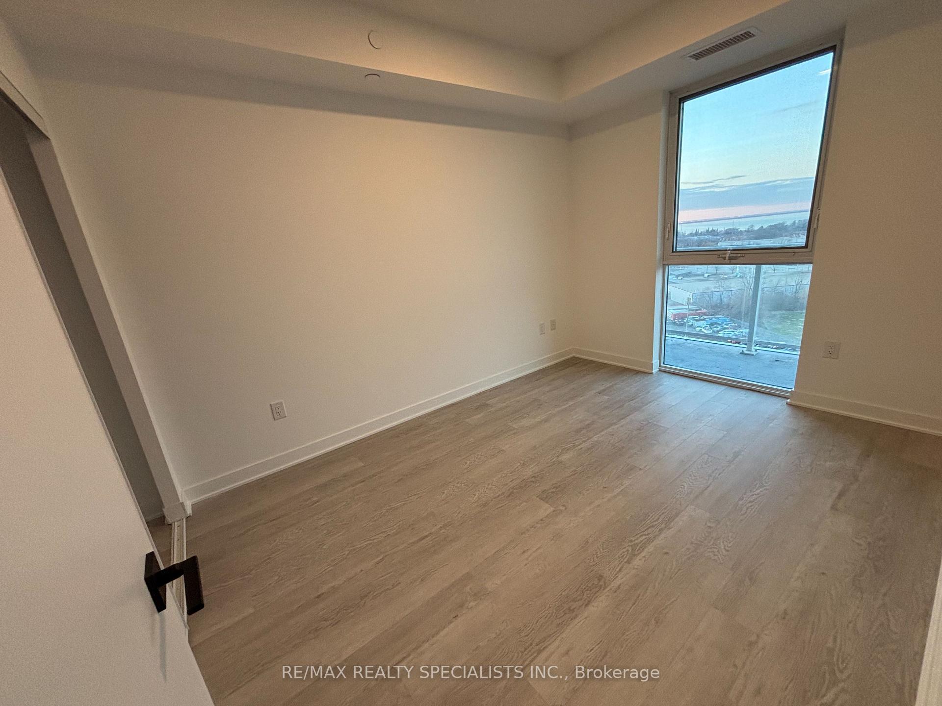 Photo 8 of Unit 1210, 2782 Barton Street E, Hamilton, Riverdale — HOMEH