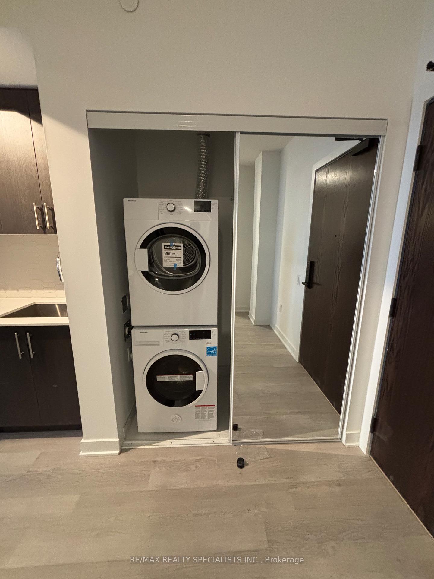 Photo 10 of Unit 1210, 2782 Barton Street E, Hamilton, Riverdale — HOMEH