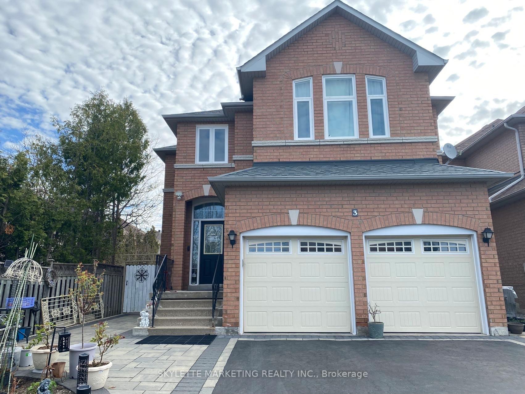 Photo 1 of 3 Twin Oaks Drive, Markham, Berczy — HOMEH