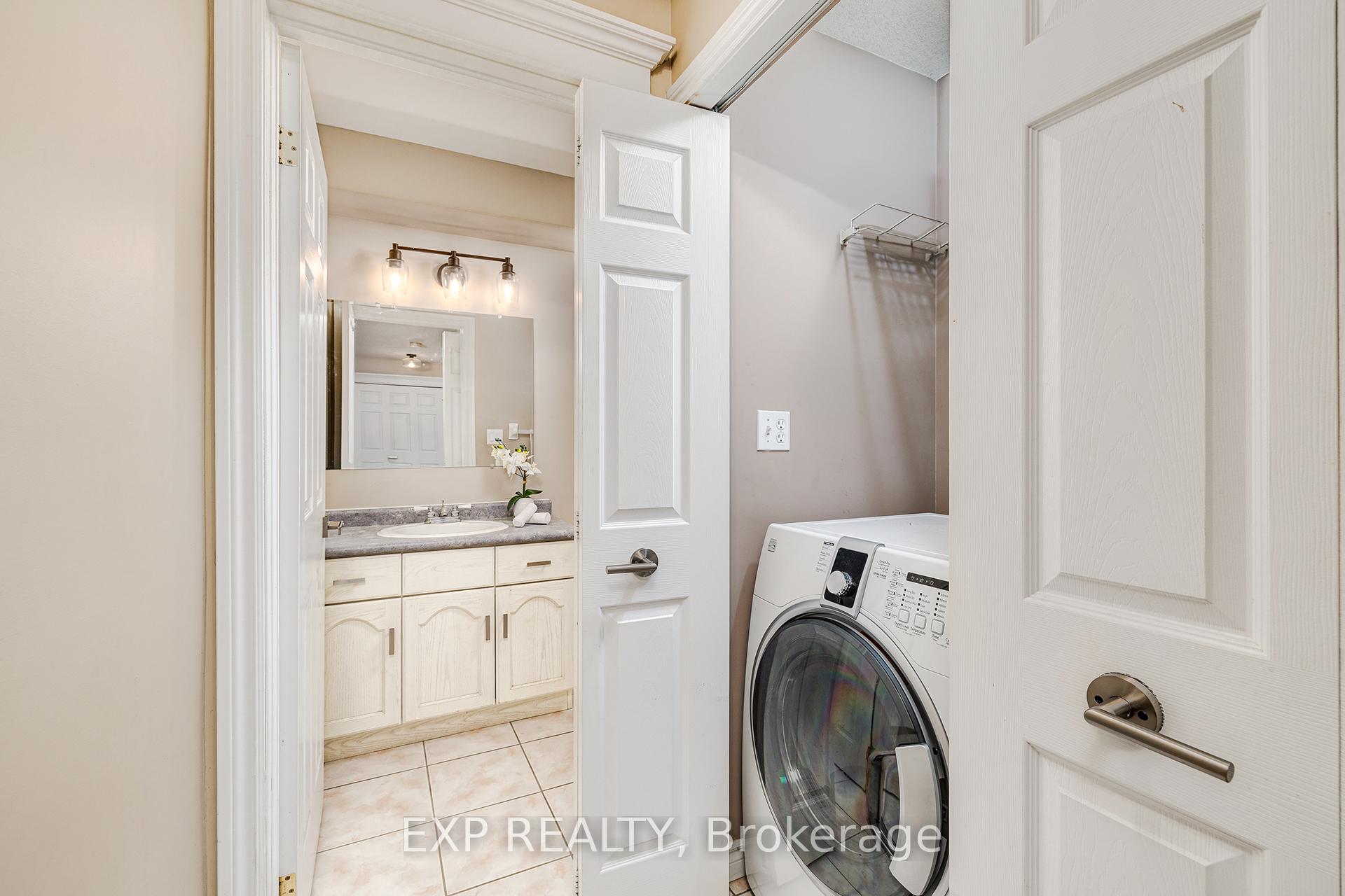 Photo 14 of 18 Highbarry Crescent, Kitchener — HOMEH