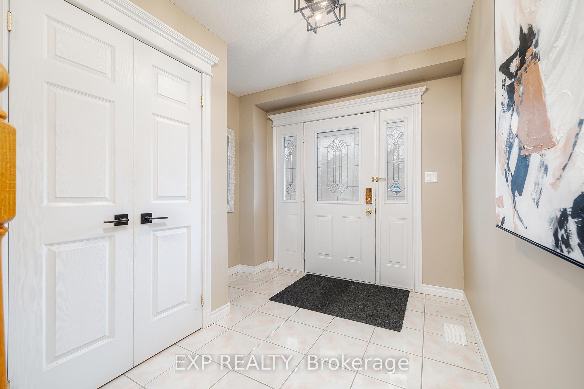 Photo 15 of 18 Highbarry Crescent, Kitchener — HOMEH