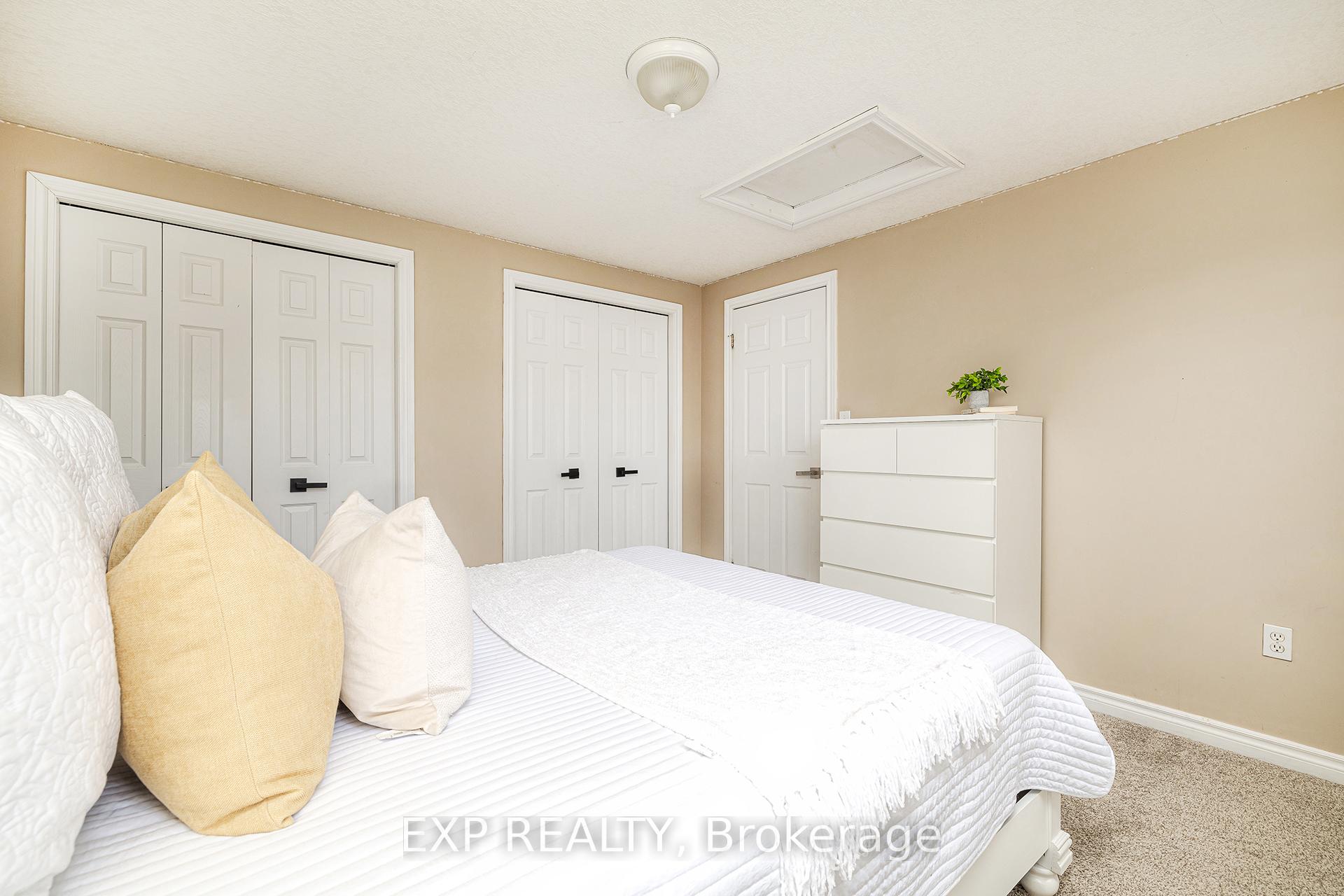 Photo 21 of 18 Highbarry Crescent, Kitchener — HOMEH