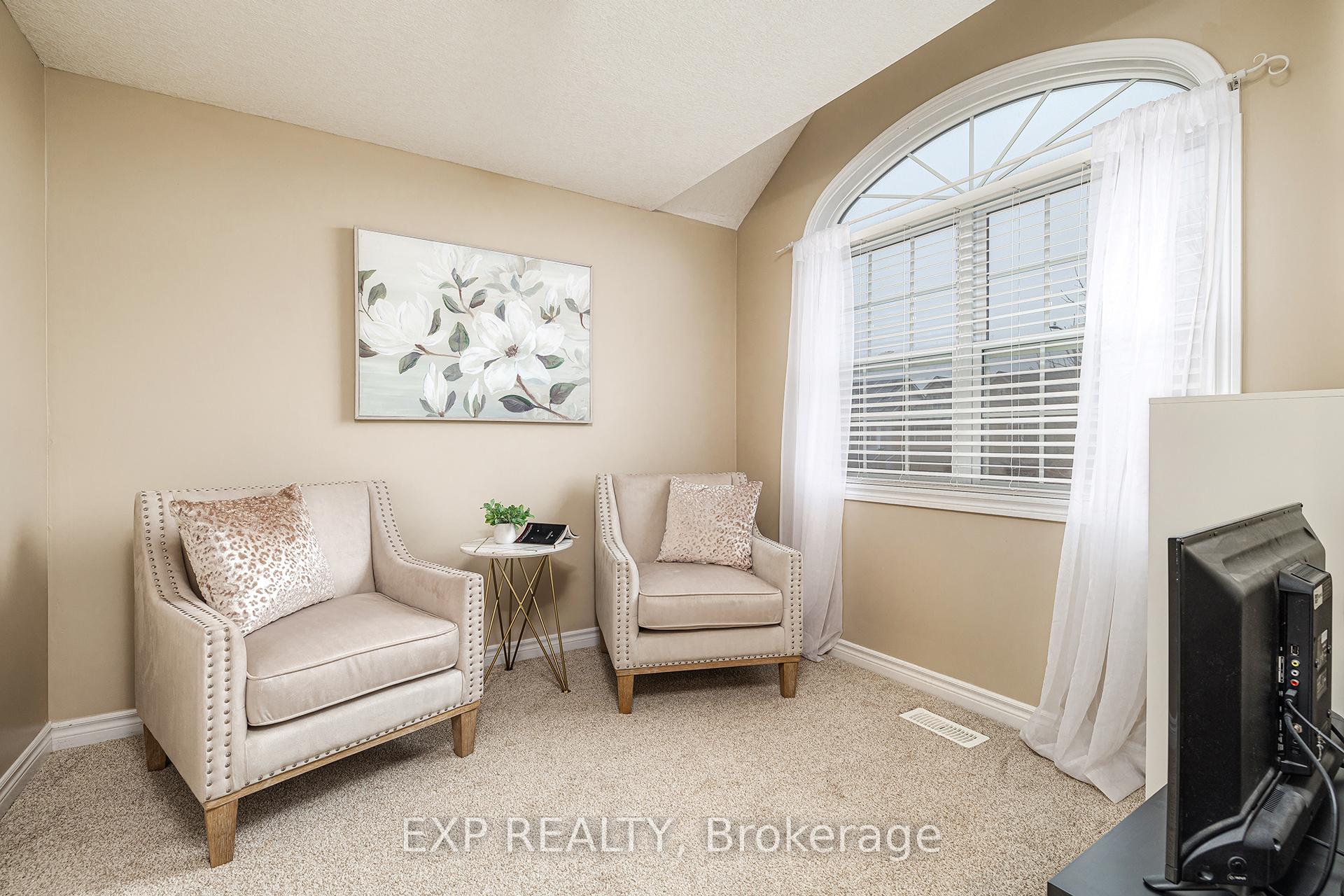 Photo 23 of 18 Highbarry Crescent, Kitchener — HOMEH