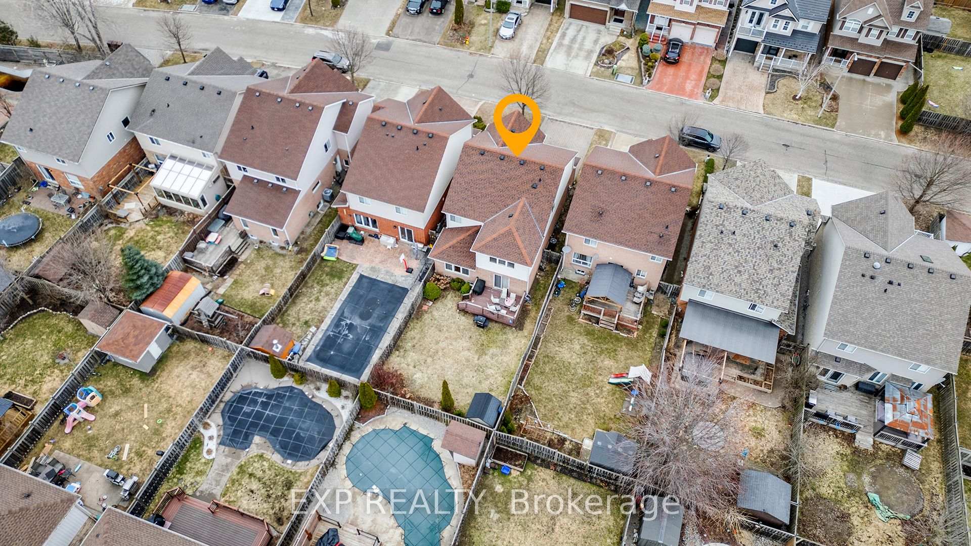 Photo 29 of 18 Highbarry Crescent, Kitchener — HOMEH