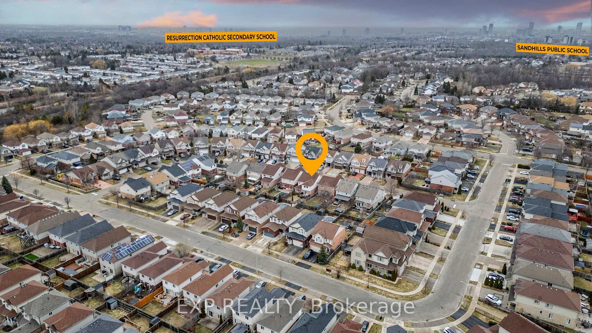 Photo 30 of 18 Highbarry Crescent, Kitchener — HOMEH