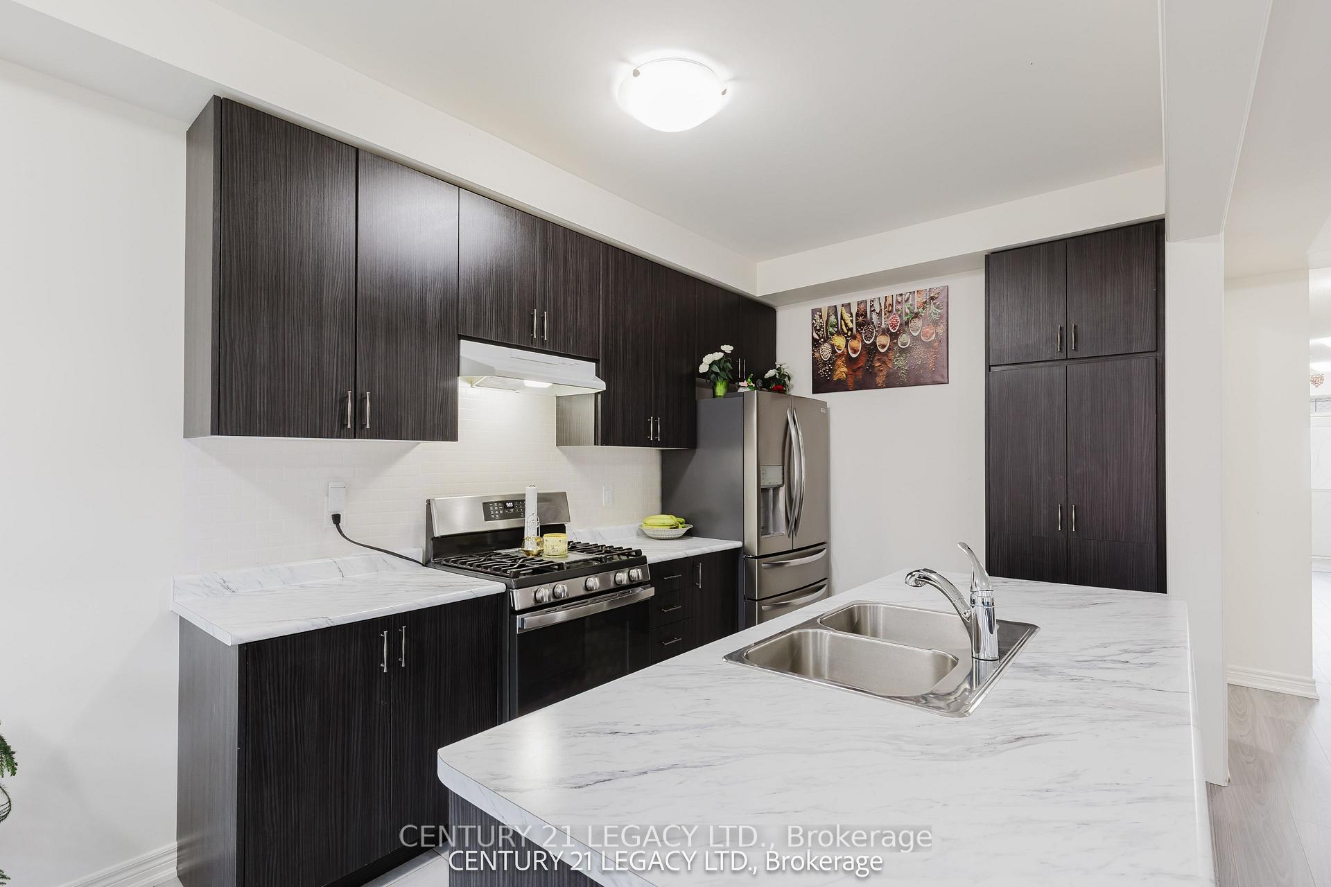 Photo 14 of 180 Agro Street, Hamilton, Waterdown — HOMEH
