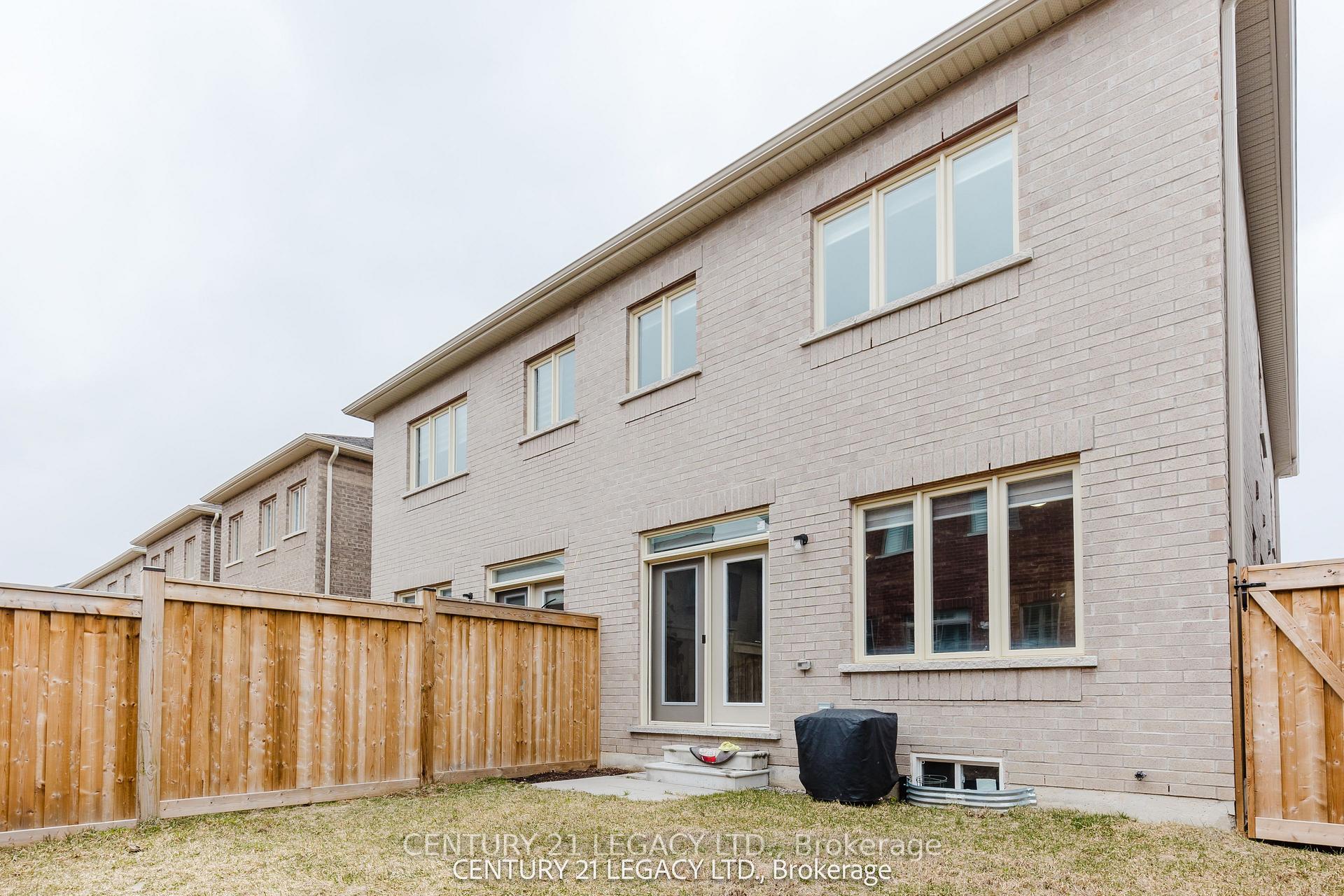 Photo 19 of 180 Agro Street, Hamilton, Waterdown — HOMEH