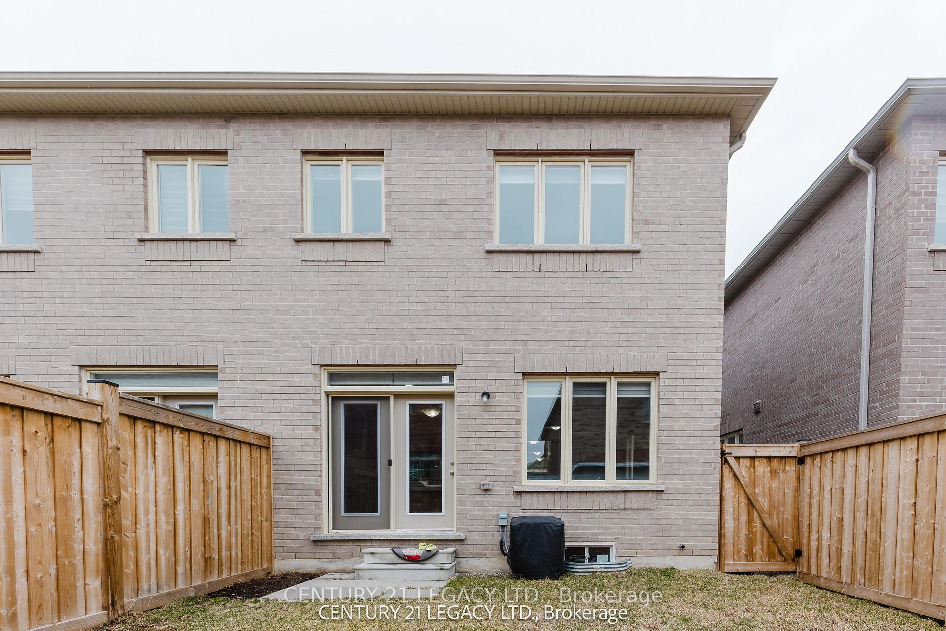 Photo 24 of 180 Agro Street, Hamilton, Waterdown — HOMEH