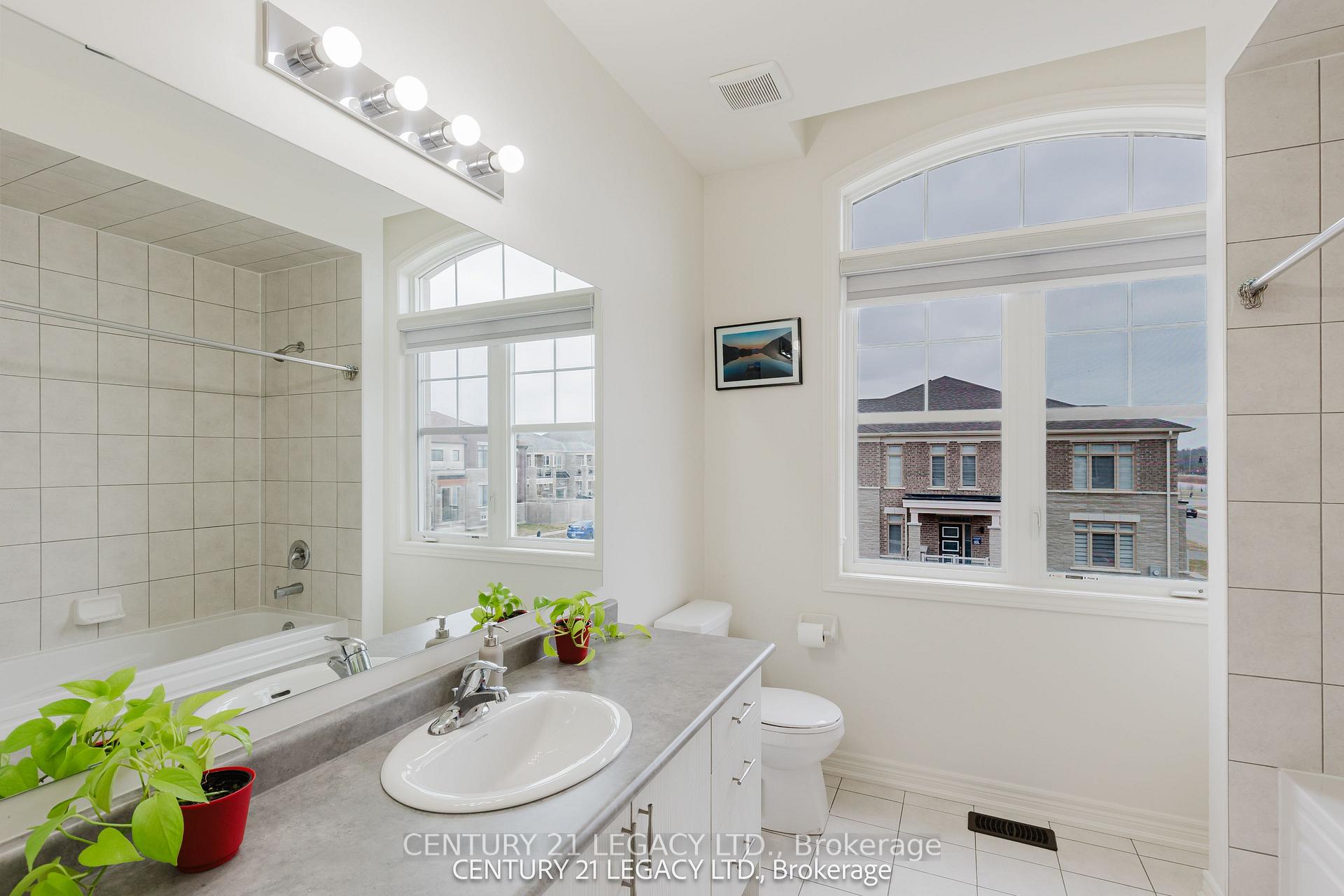 Photo 26 of 180 Agro Street, Hamilton, Waterdown — HOMEH