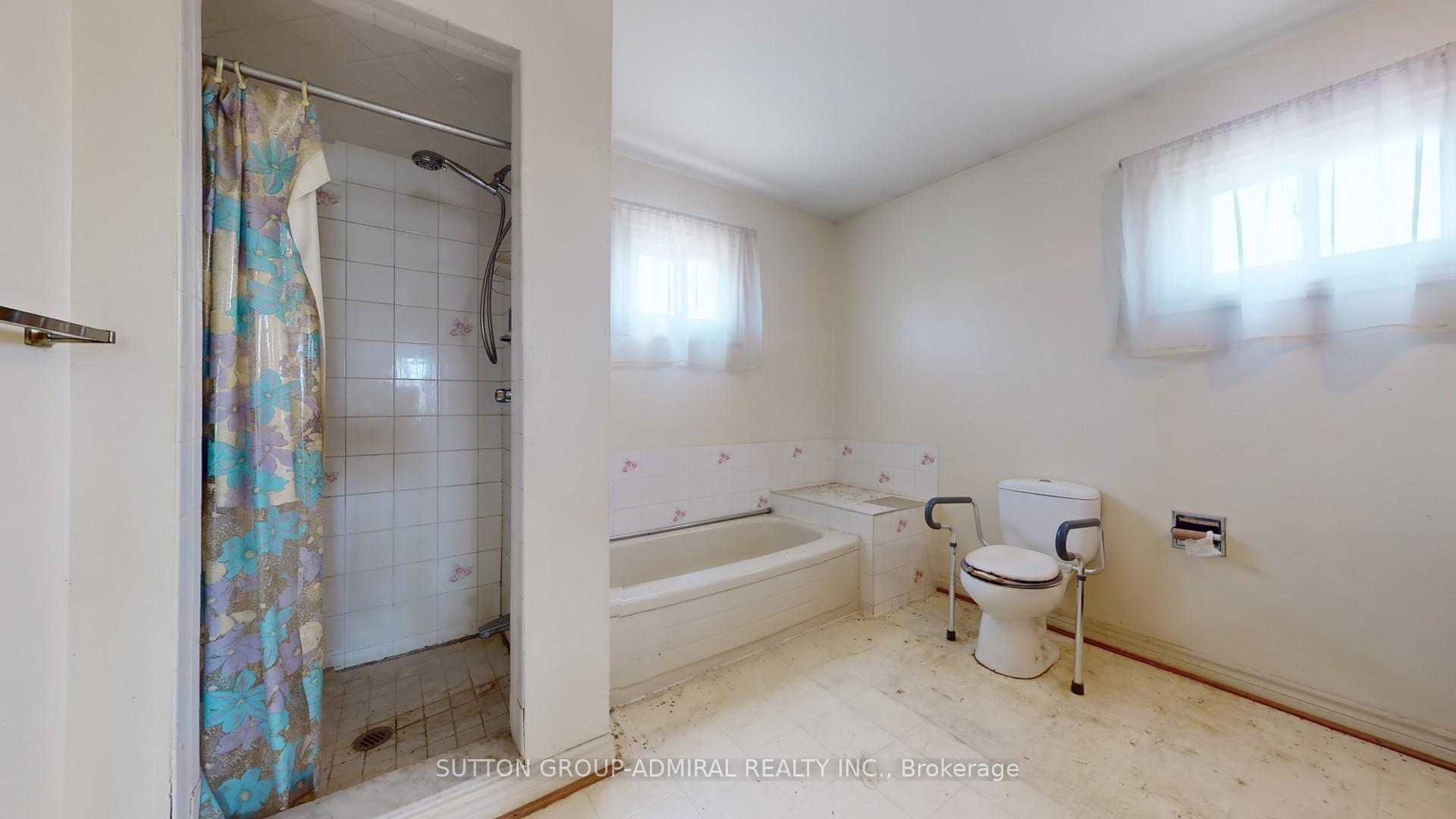 Photo 20 of 71 Featherstone Avenue, Markham, Middlefield — HOMEH