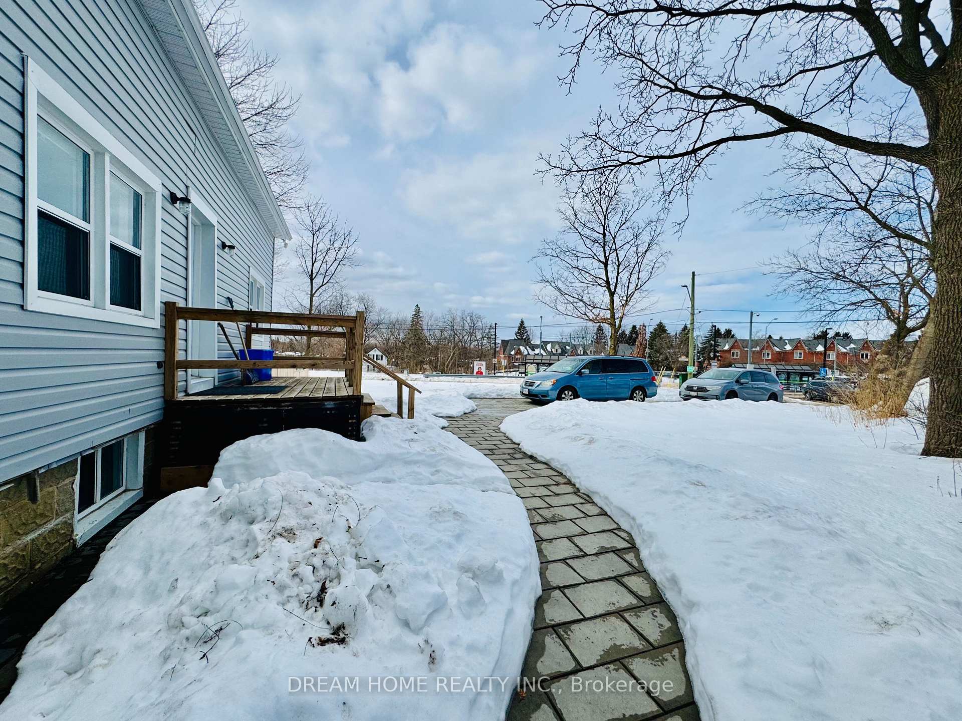 Photo 2 of 1 Station Street, Markham, Old Markham Village — HOMEH