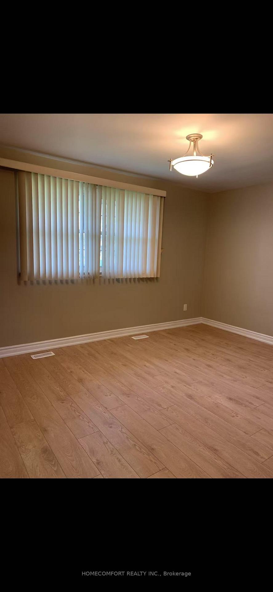 Photo 4 of 166 Sherwood Forest Drive, Markham, Bullock — HOMEH