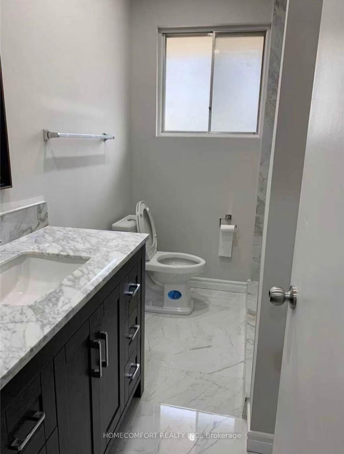 Photo 10 of 166 Sherwood Forest Drive, Markham, Bullock — HOMEH