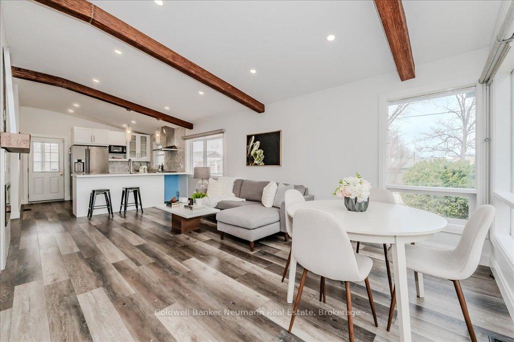 Photo 3 of 103 Hearth Crescent, Kitchener — HOMEH