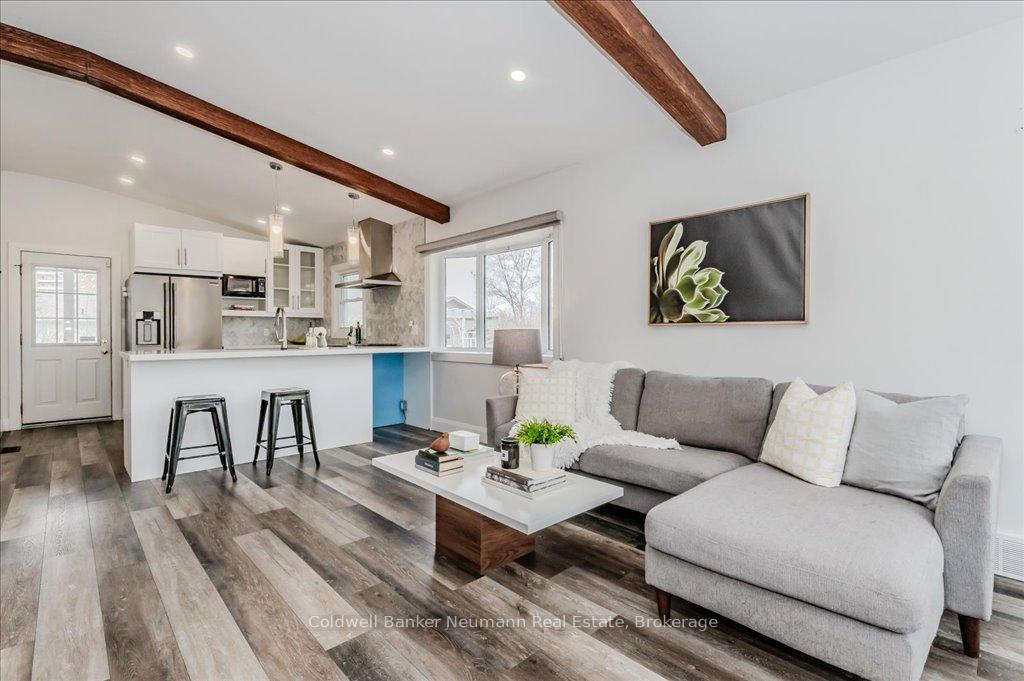 Photo 8 of 103 Hearth Crescent, Kitchener — HOMEH