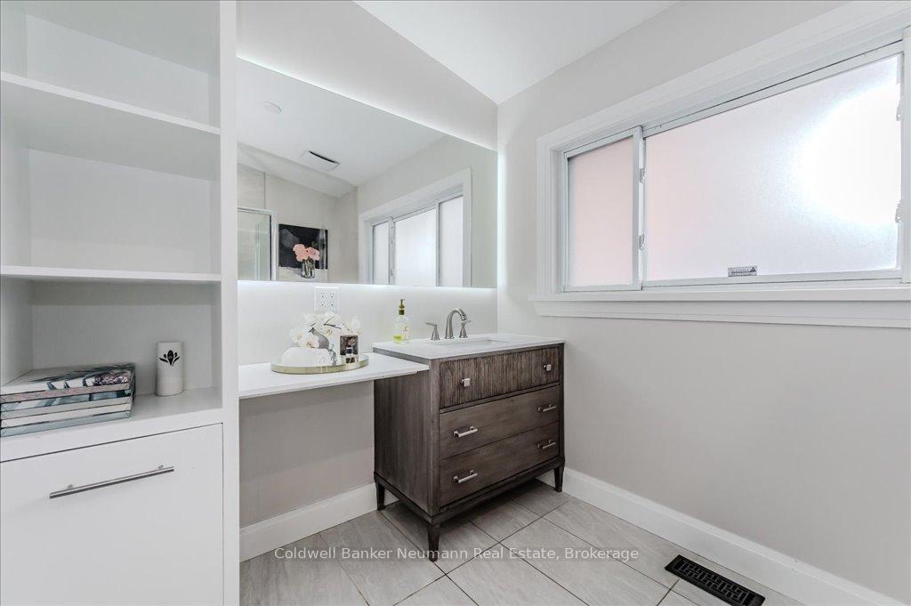 Photo 21 of 103 Hearth Crescent, Kitchener — HOMEH