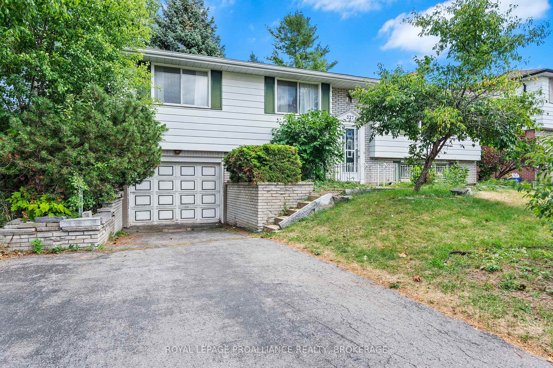 Photo 1 of 327 Avenue Road, Kingston, West of Sir John A. Blvd — HOMEH
