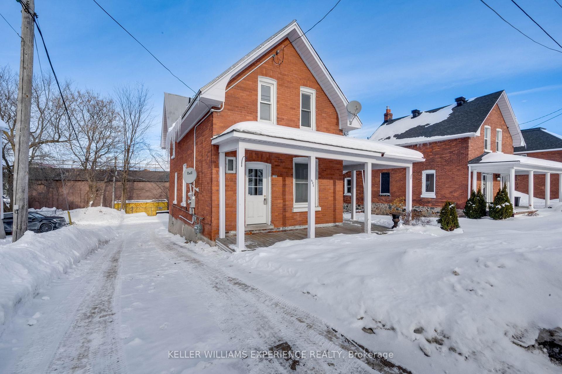 Photo 1 of 608 Bay Street, Midland — HOMEH