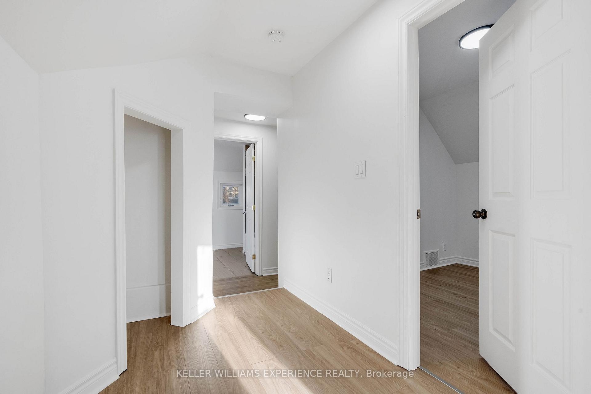 Photo 17 of 608 Bay Street, Midland — HOMEH