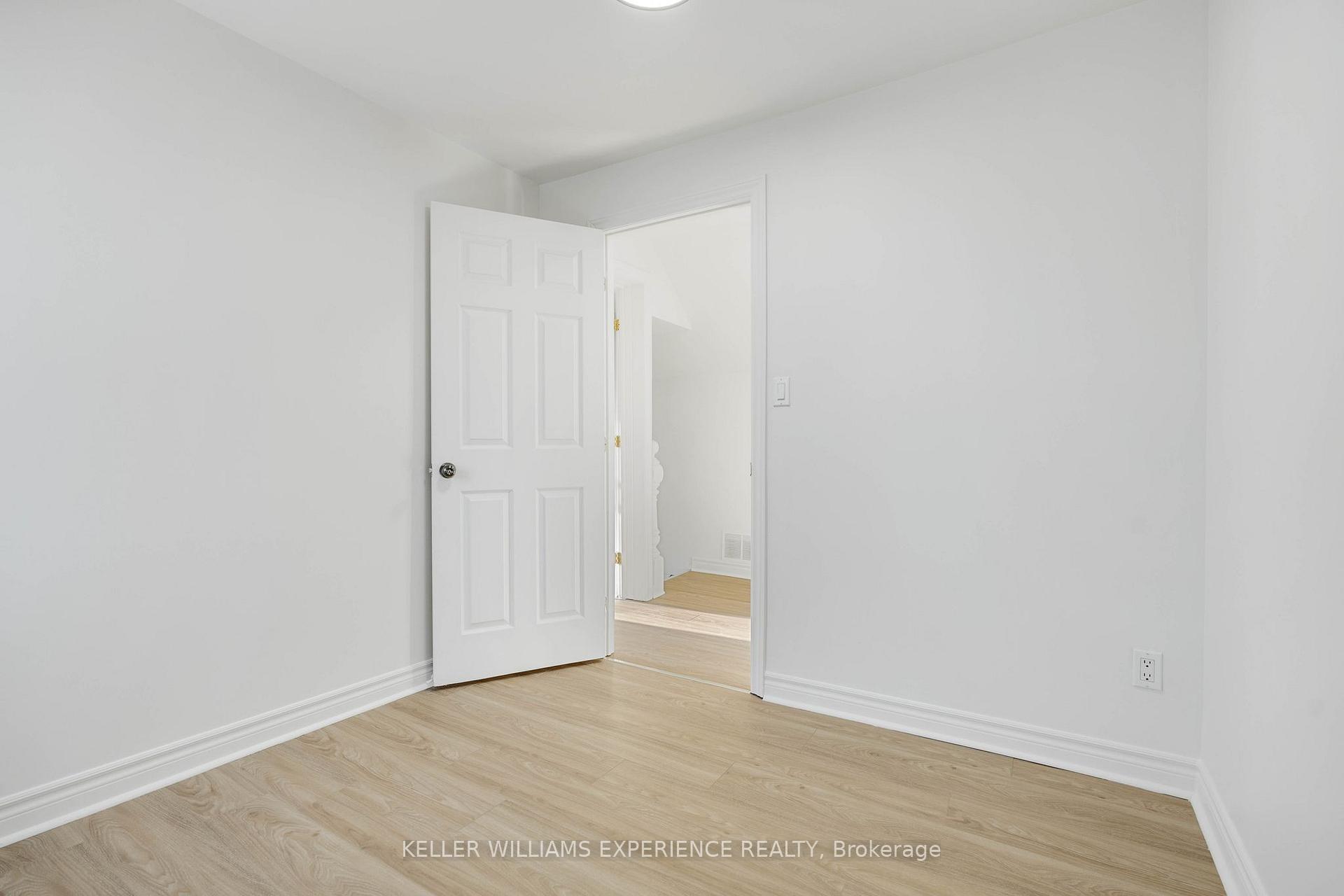 Photo 25 of 608 Bay Street, Midland — HOMEH