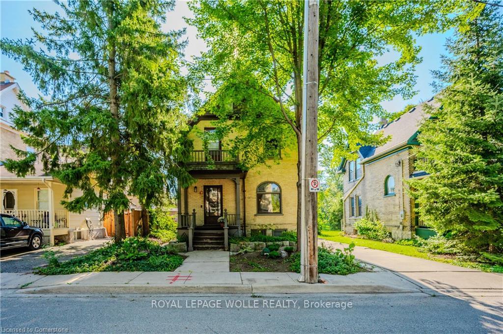 Photo 1 of 7 Richmond Avenue, Kitchener — HOMEH