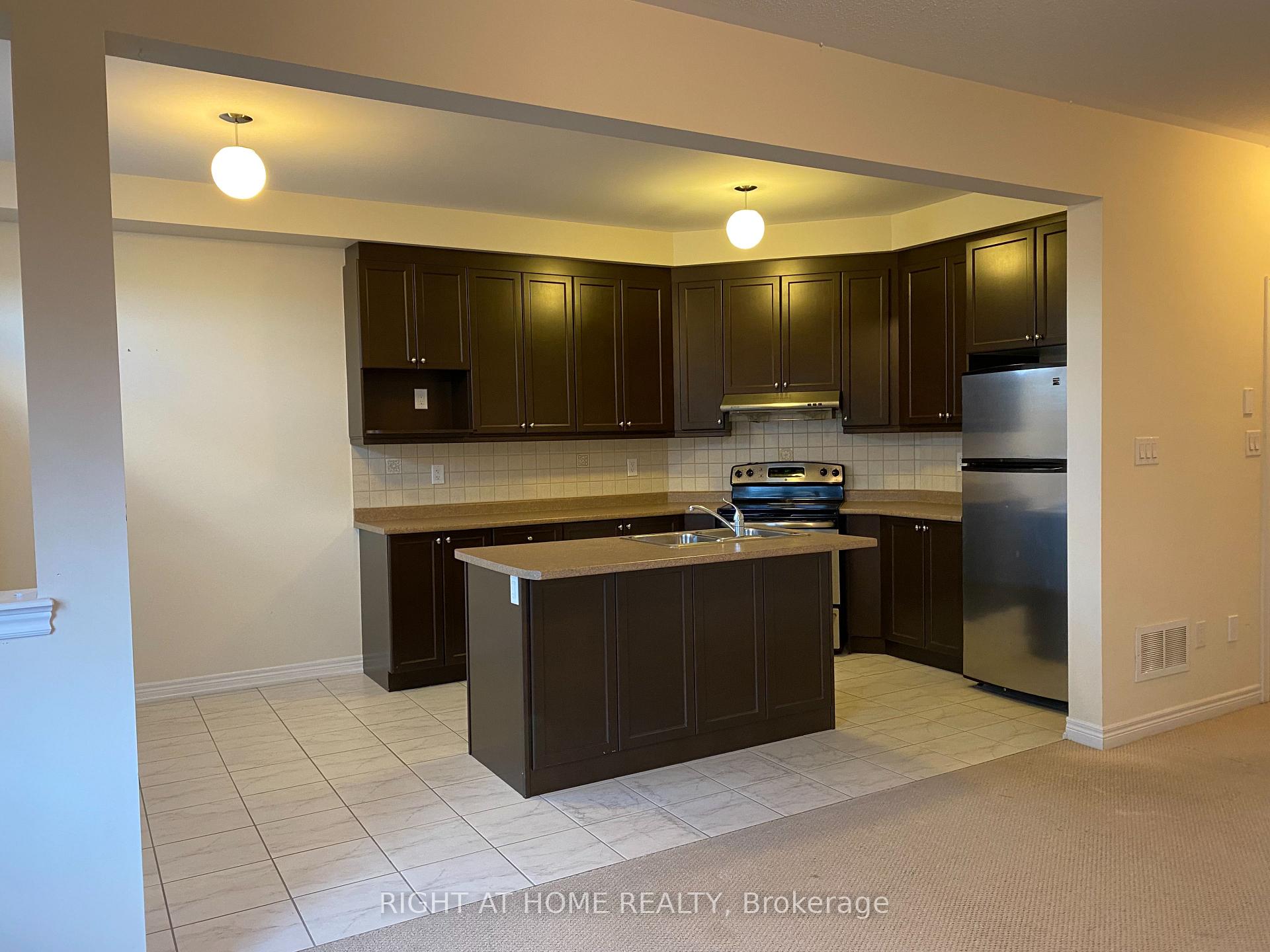 Photo 6 of 101 Hammersly Boulevard, Markham, Wismer — HOMEH