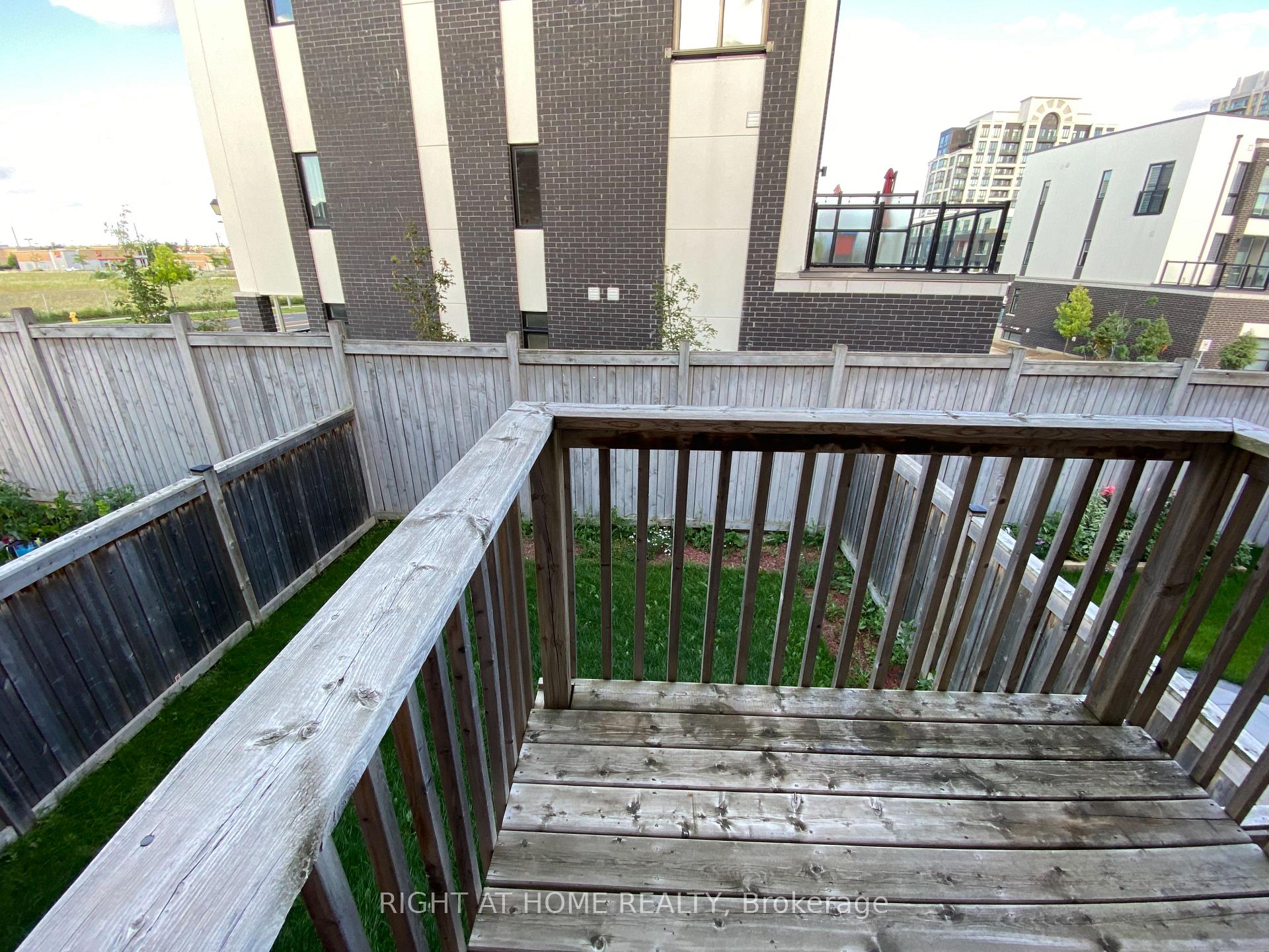 Photo 9 of 101 Hammersly Boulevard, Markham, Wismer — HOMEH