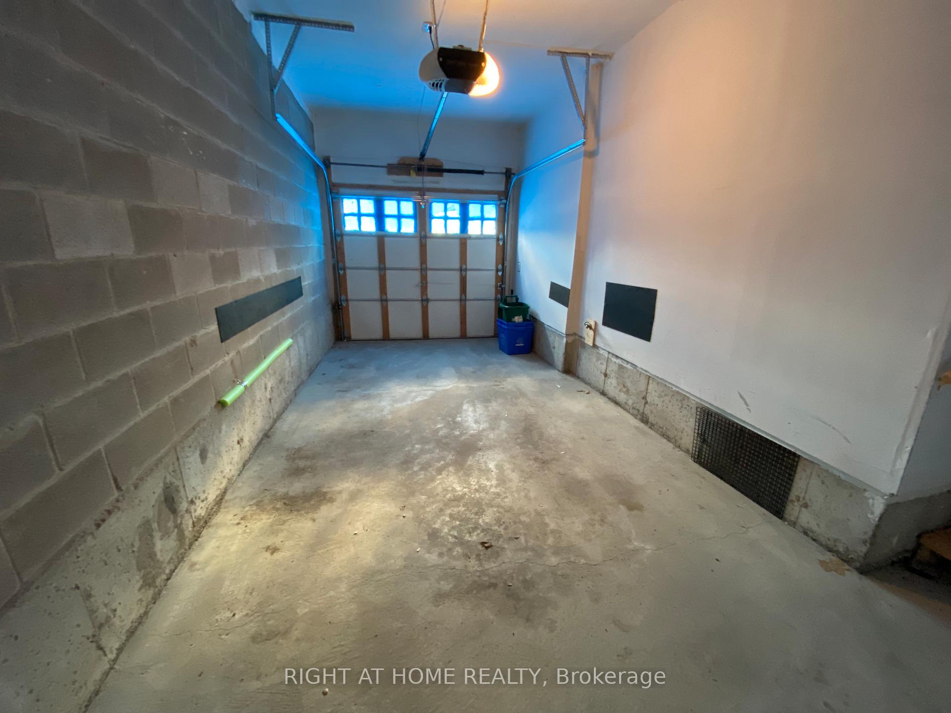 Photo 11 of 101 Hammersly Boulevard, Markham, Wismer — HOMEH
