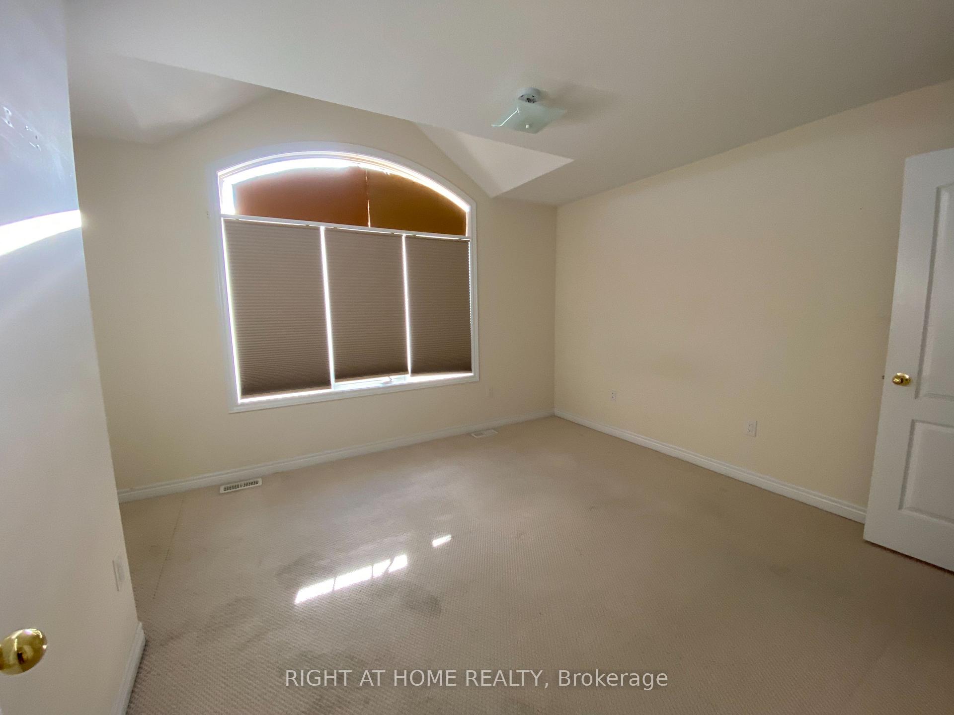 Photo 13 of 101 Hammersly Boulevard, Markham, Wismer — HOMEH