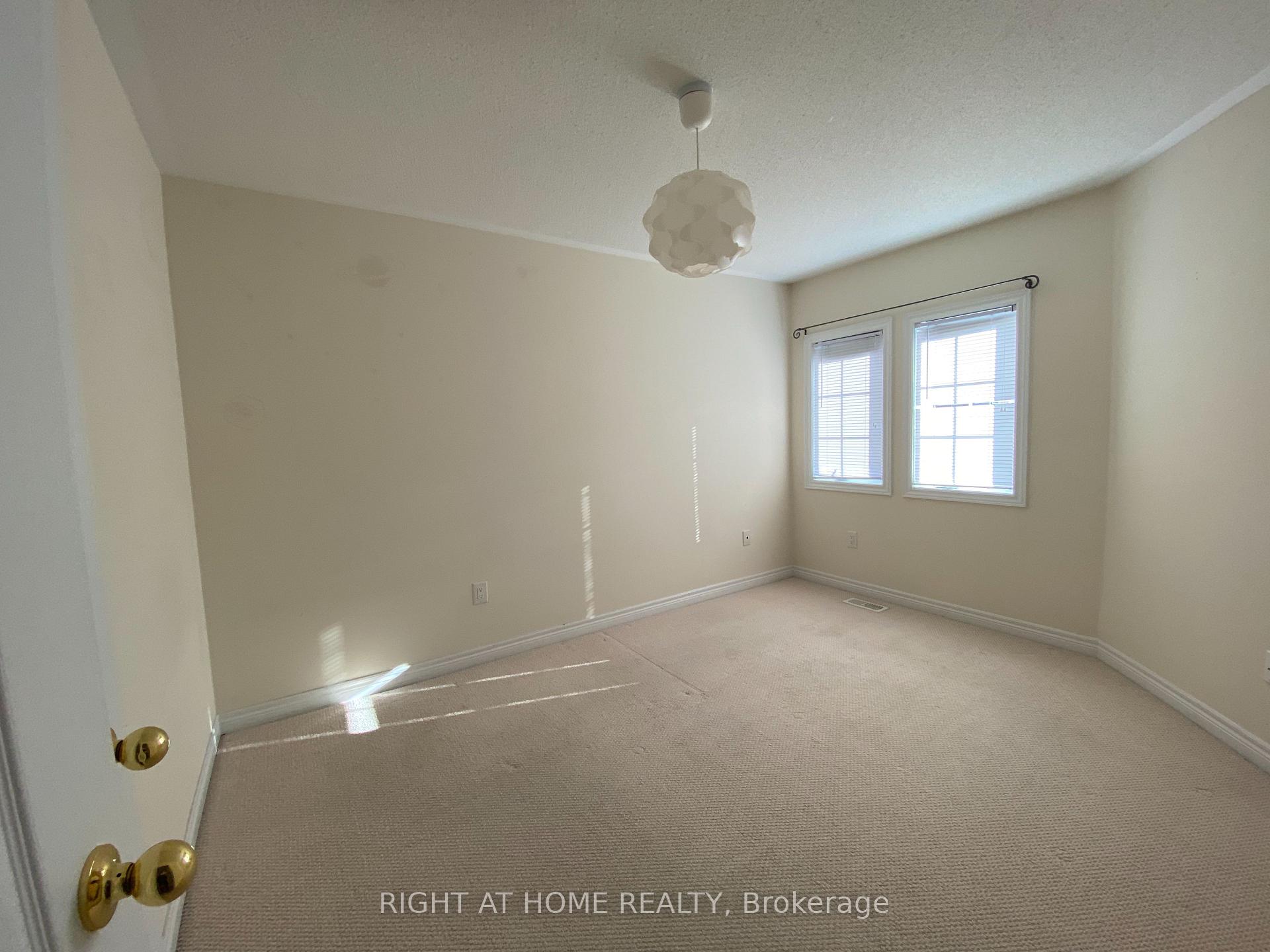 Photo 15 of 101 Hammersly Boulevard, Markham, Wismer — HOMEH
