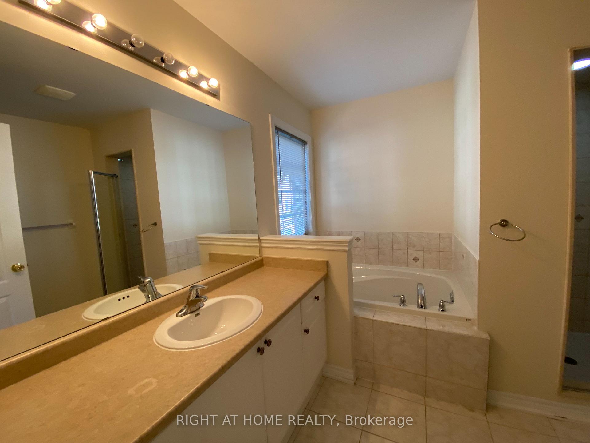 Photo 19 of 101 Hammersly Boulevard, Markham, Wismer — HOMEH