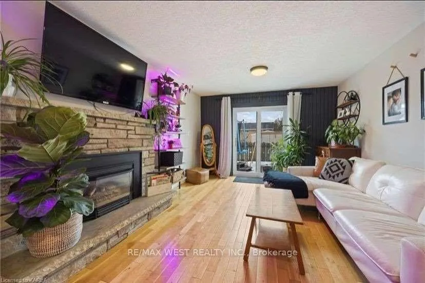 Photo 14 of 653 Fleet Street, Kingston, South of Taylor-Kidd Blvd — HOMEH
