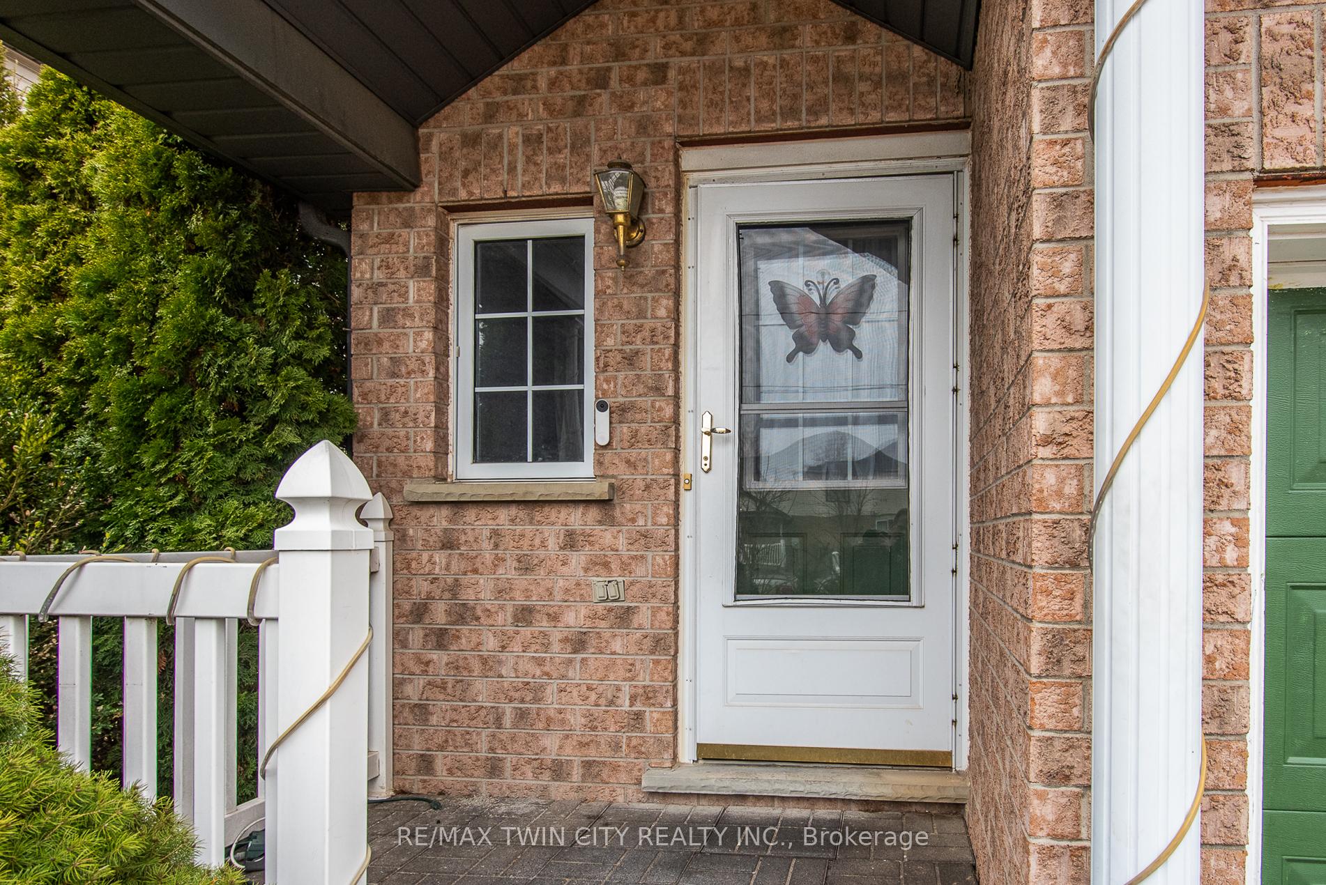 Photo 4 of 143 Activa Avenue, Kitchener — HOMEH