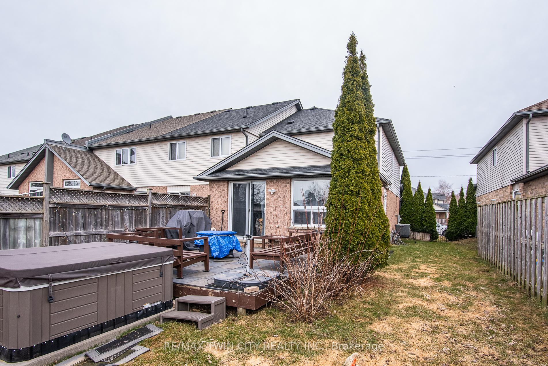 Photo 6 of 143 Activa Avenue, Kitchener — HOMEH