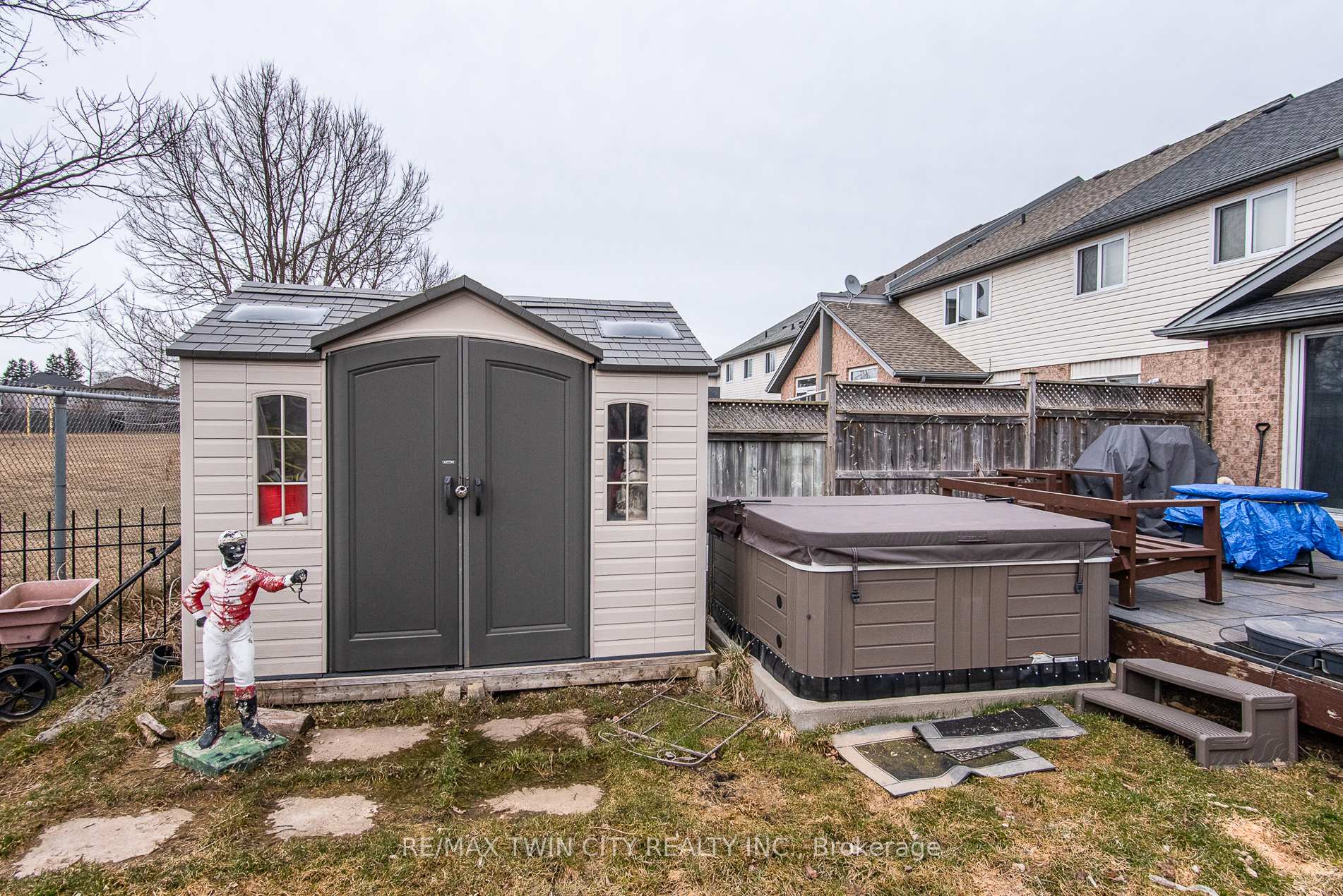 Photo 7 of 143 Activa Avenue, Kitchener — HOMEH