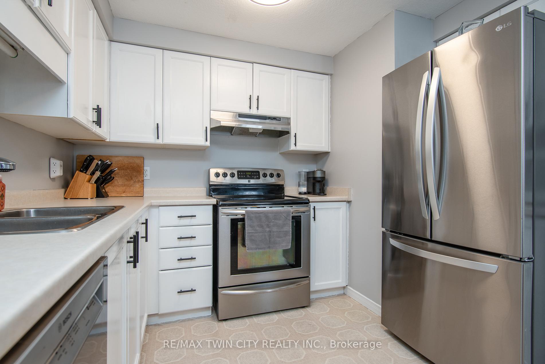 Photo 20 of 143 Activa Avenue, Kitchener — HOMEH