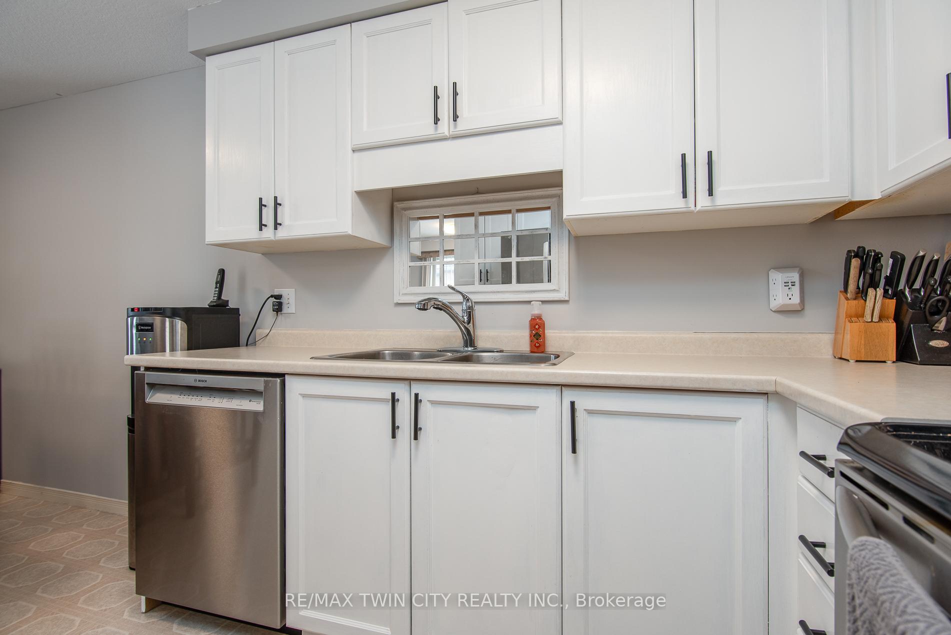 Photo 21 of 143 Activa Avenue, Kitchener — HOMEH