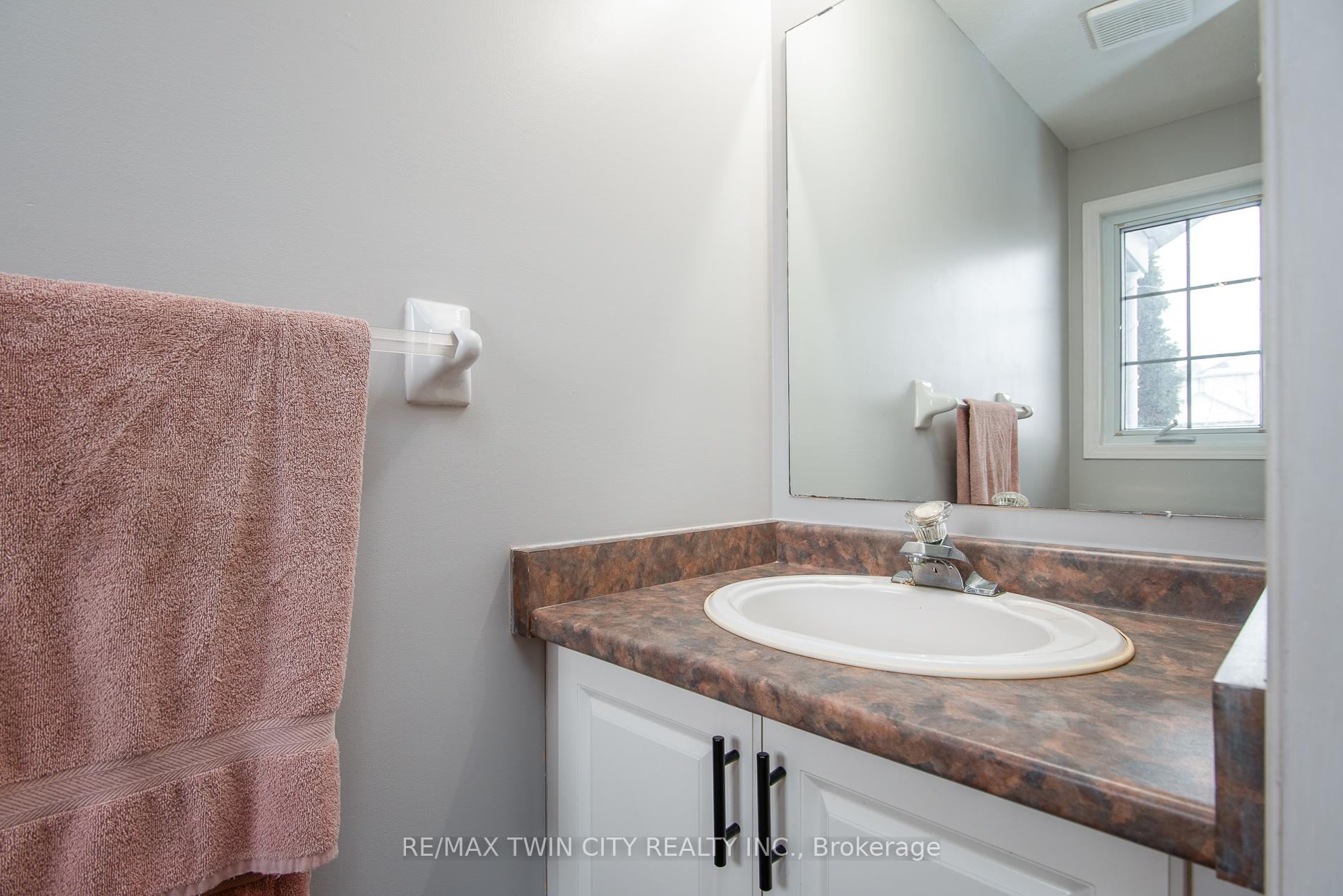 Photo 30 of 143 Activa Avenue, Kitchener — HOMEH