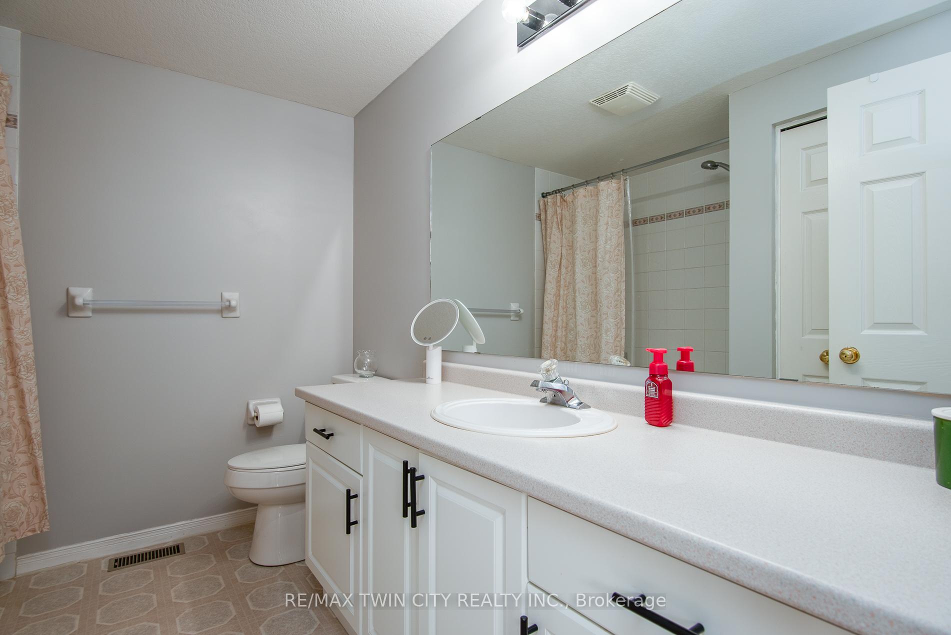 Photo 36 of 143 Activa Avenue, Kitchener — HOMEH