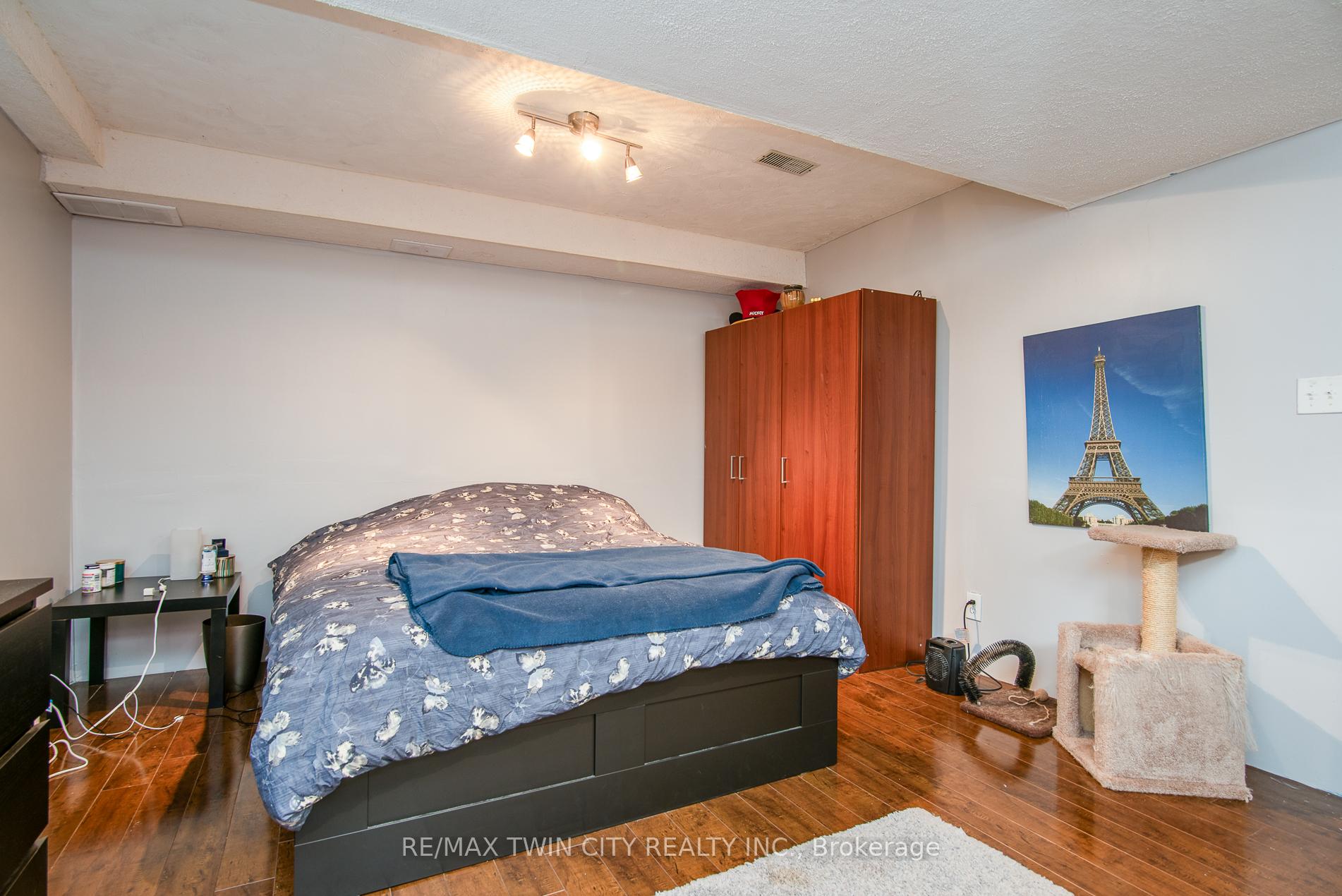Photo 43 of 143 Activa Avenue, Kitchener — HOMEH