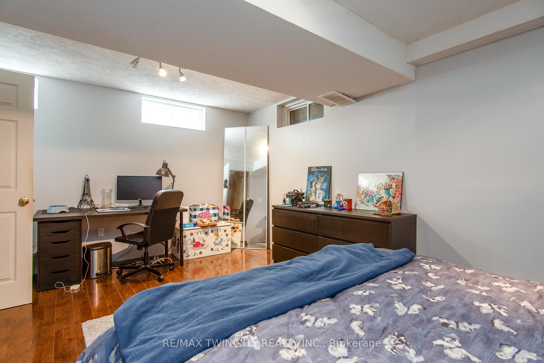 Photo 44 of 143 Activa Avenue, Kitchener — HOMEH