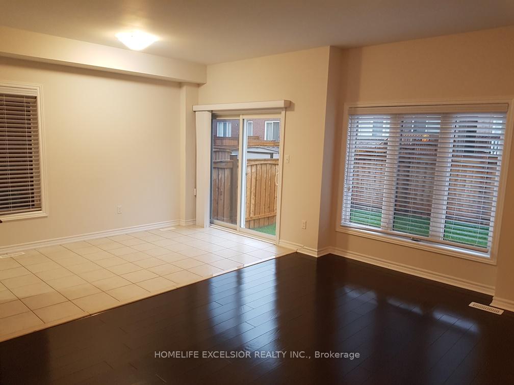 Photo 9 of 723 Hammersly Boulevard, Markham, Wismer — HOMEH