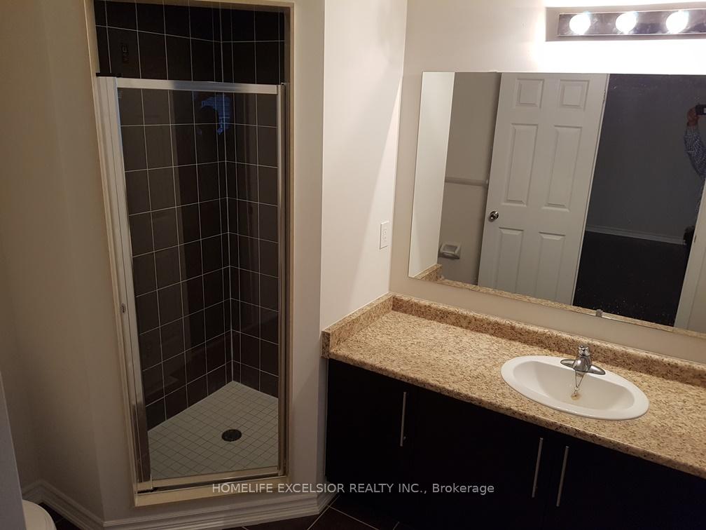 Photo 15 of 723 Hammersly Boulevard, Markham, Wismer — HOMEH
