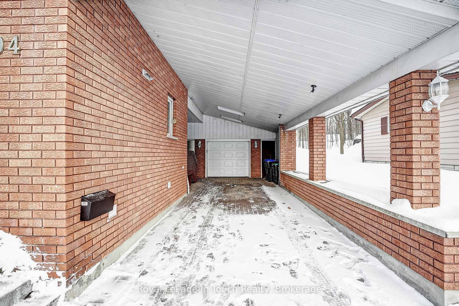 Photo 34 of 294 Eighth Street, Midland — HOMEH