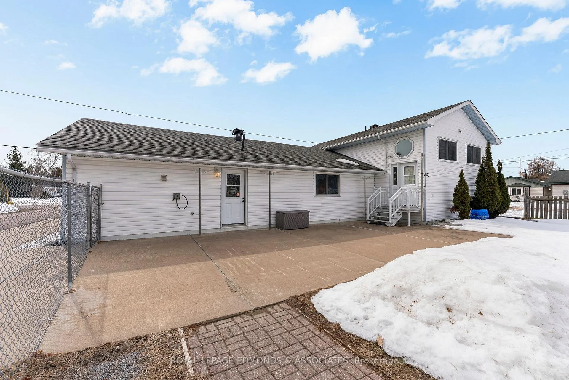 Photo 44 of 31 Silke Drive, Petawawa — HOMEH