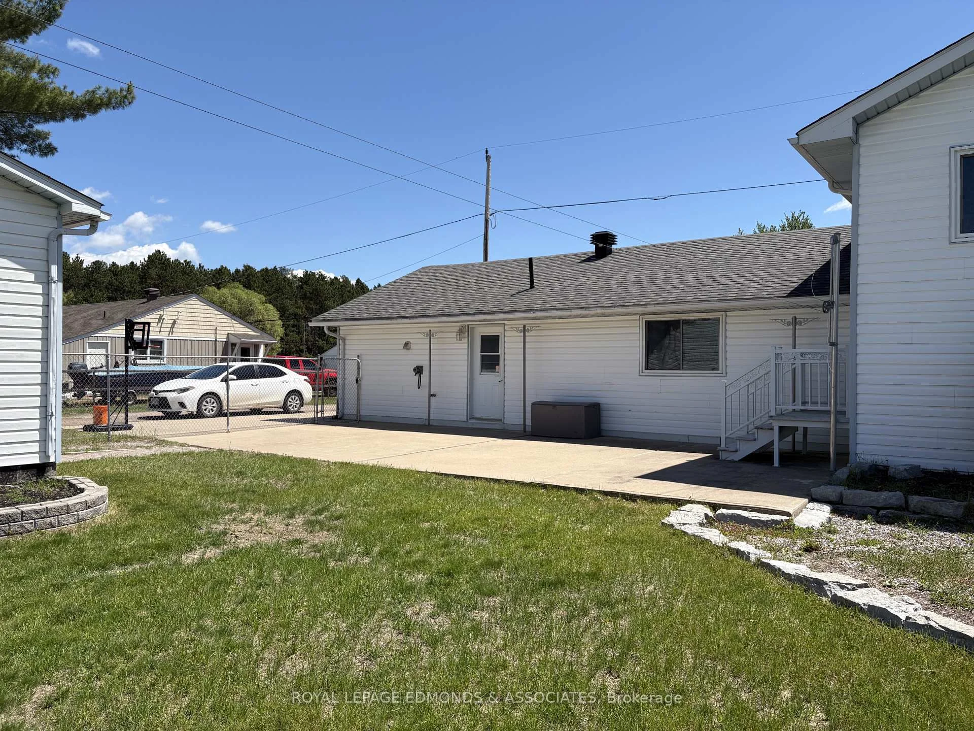 Photo 51 of 31 Silke Drive, Petawawa — HOMEH
