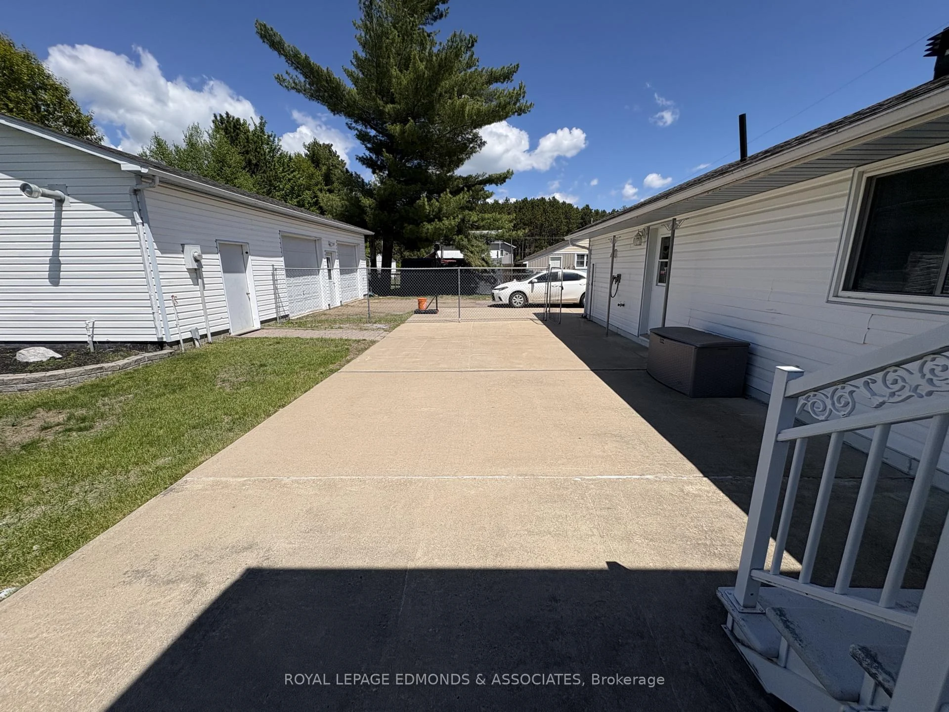 Photo 52 of 31 Silke Drive, Petawawa — HOMEH